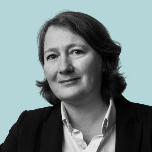 Astrid Bertram, Conseillère conjugale à Issy-les-Moulineaux, accompagne les couples en crise, difficultés de communication, jalousie, conflits liés à l’éducation des enfants, et tensions liées à la belle-famille, accompagnement avant IVG et post IVG