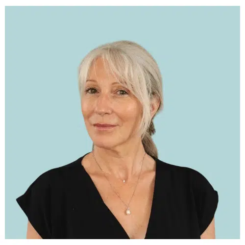 Lyssia Touratier, Médiatrice familiale à Chateauroux facilitant le dialogue lors de divorces difficiles, désaccords sur la garde des enfants, conflits entre grands-parents et parents, et communication rompue après la séparation.