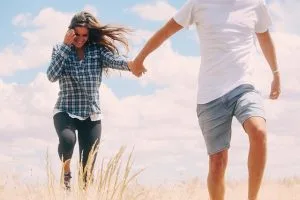 relation de couple épanouie, bons moments en couple, moments de qualité en couple, complicité en couple