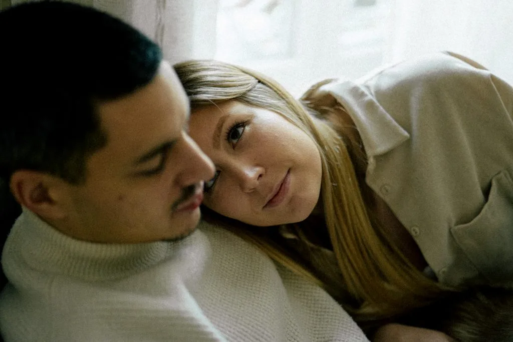 tendresse dans le couple, communication en couple, CNV, communication non verbale,